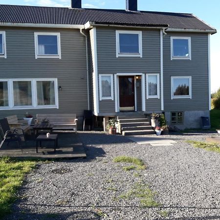 Leite Gard Near Atlantic Road In Hustadvika Lyngstad Esterno foto