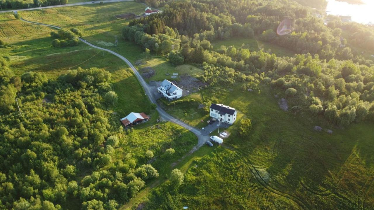 Leite Gard Near Atlantic Road In Hustadvika Lyngstad Esterno foto